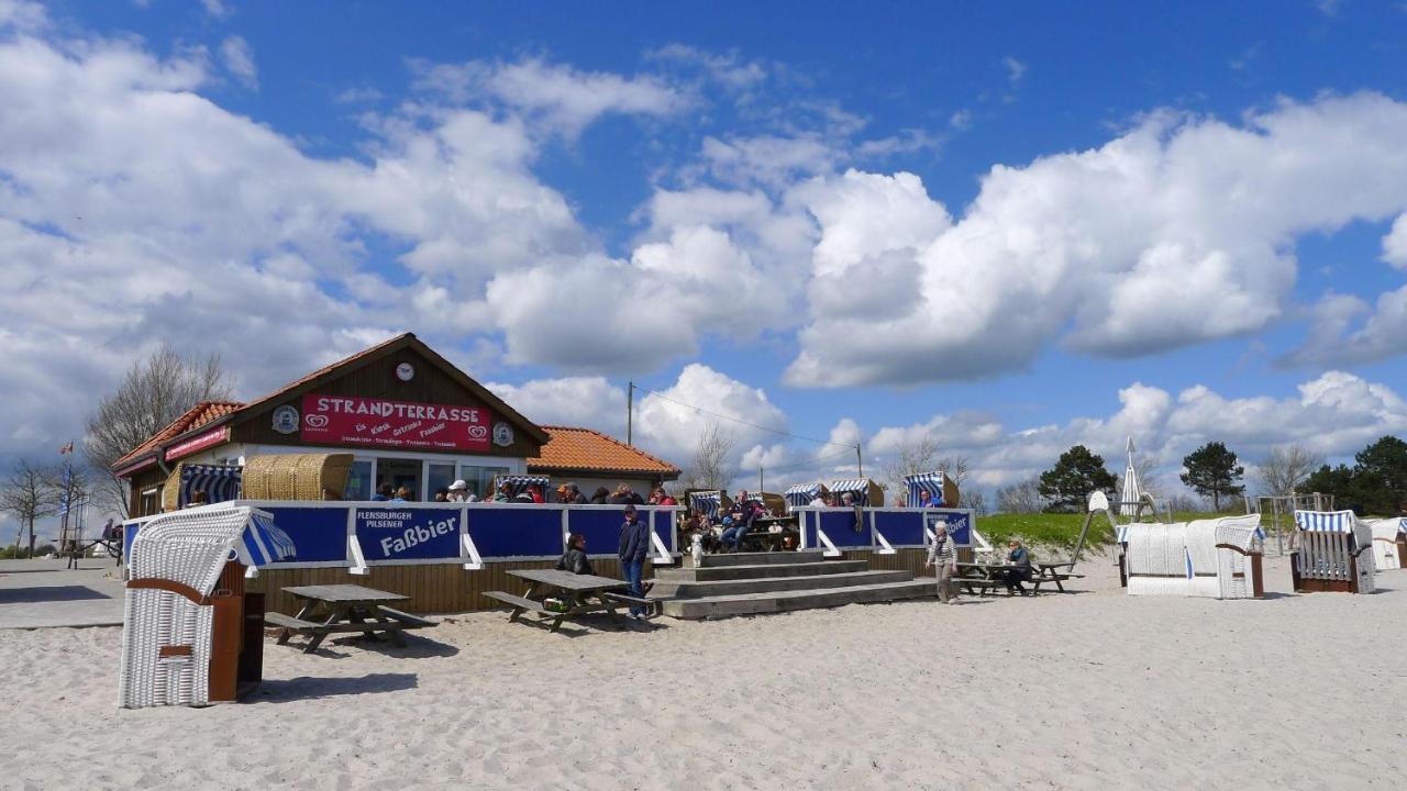 Seeblick I - Geraeumige 90Qm - Ganzes Haus - 50M Zum Naturstrand - Mit Terrasse Und Grossem Garten - Kueche Neu Glücksburg Exterior foto